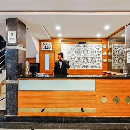 Oyo 29131 Hotel Mn Grand Shamshabad Esterno foto