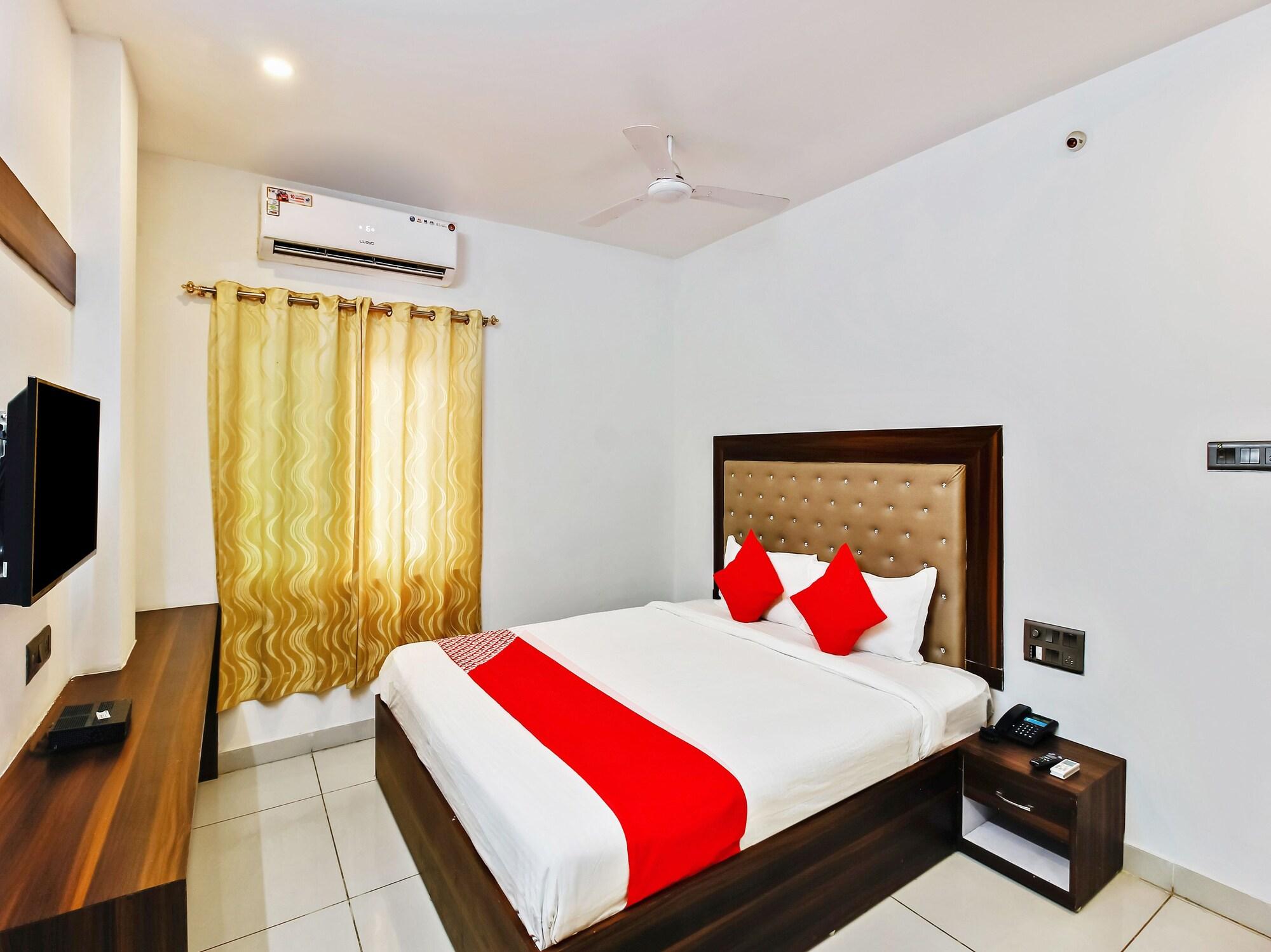 Oyo 29131 Hotel Mn Grand Shamshabad Esterno foto