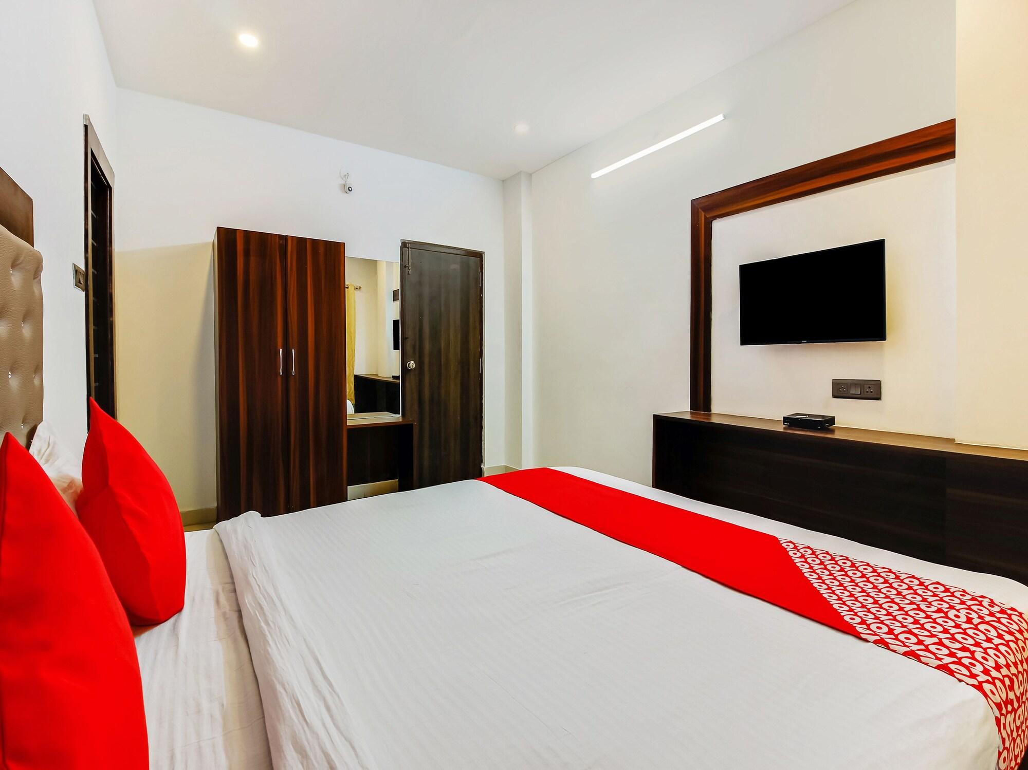 Oyo 29131 Hotel Mn Grand Shamshabad Esterno foto