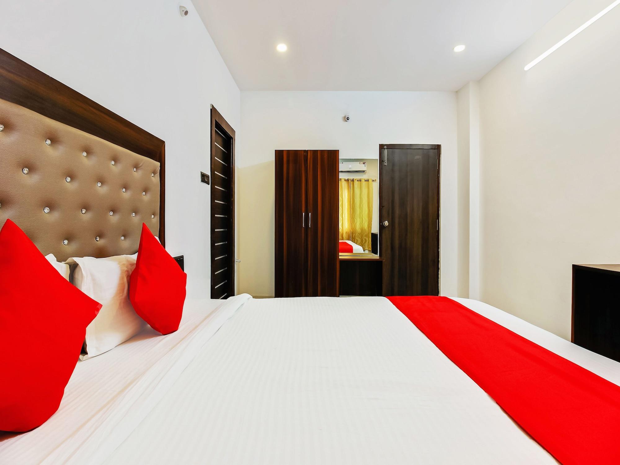 Oyo 29131 Hotel Mn Grand Shamshabad Esterno foto