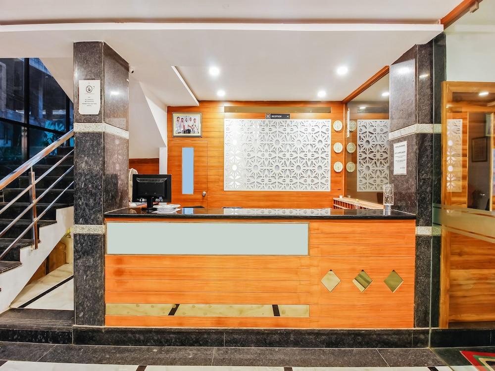 Oyo 29131 Hotel Mn Grand Shamshabad Esterno foto