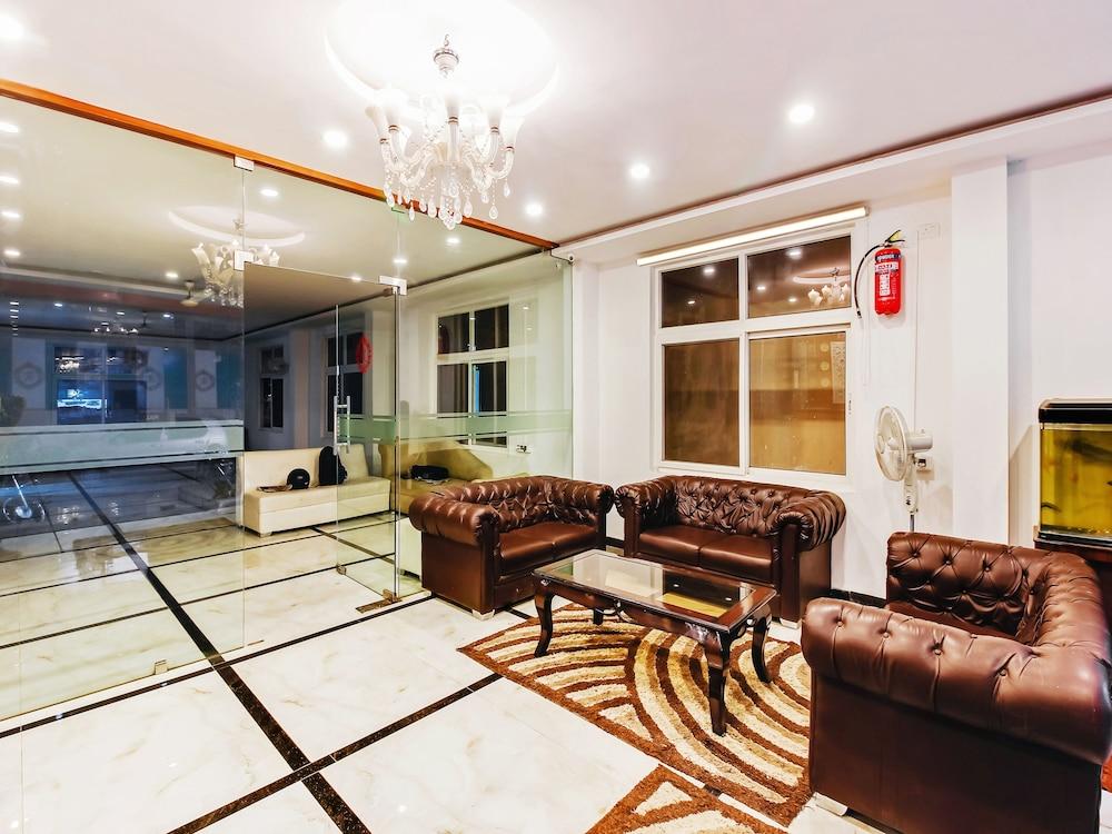 Oyo 29131 Hotel Mn Grand Shamshabad Esterno foto